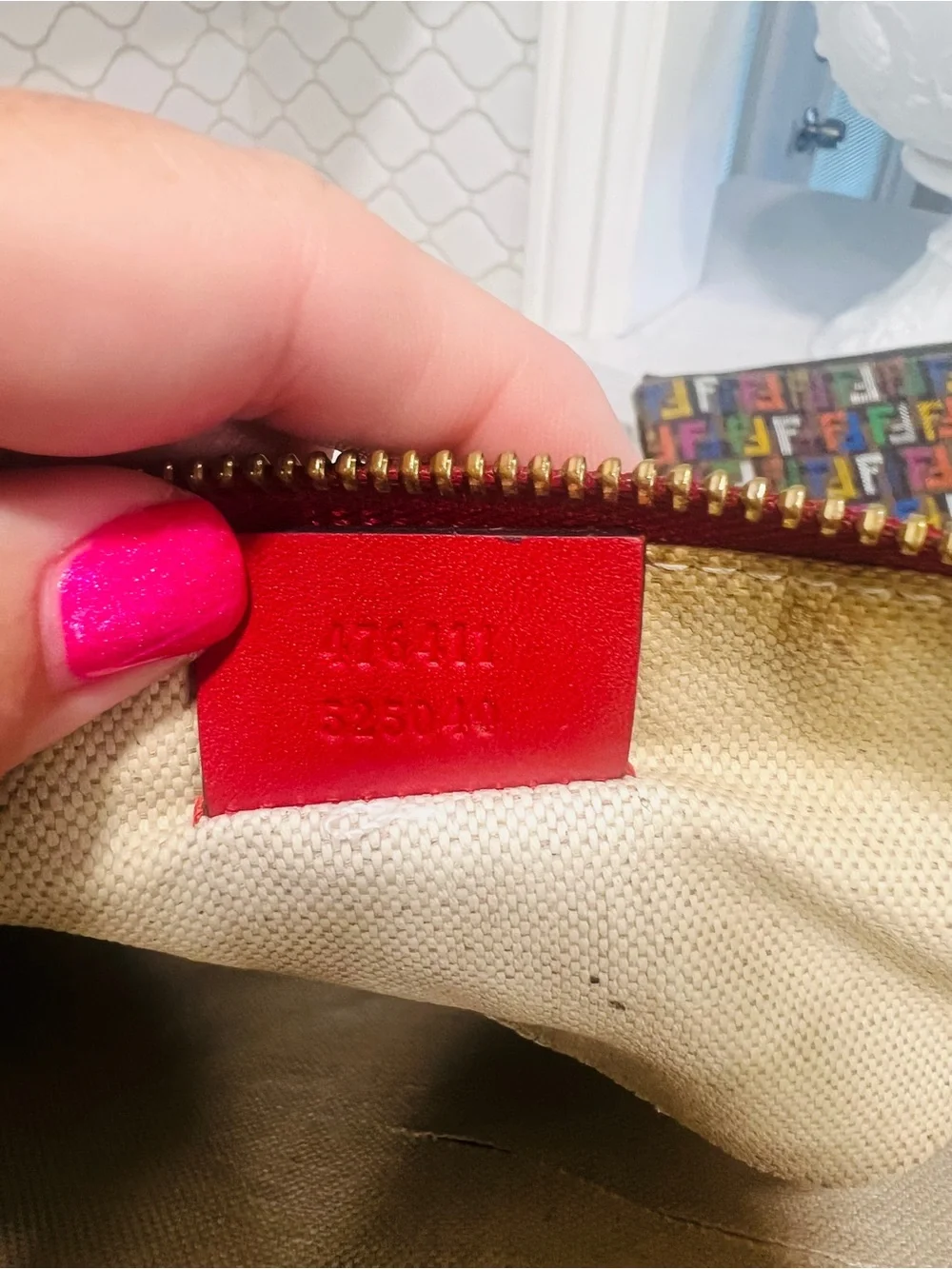 Gucci GG Supreme Canvas Tiger Head Pouch in Beige with Yellow & Red COA